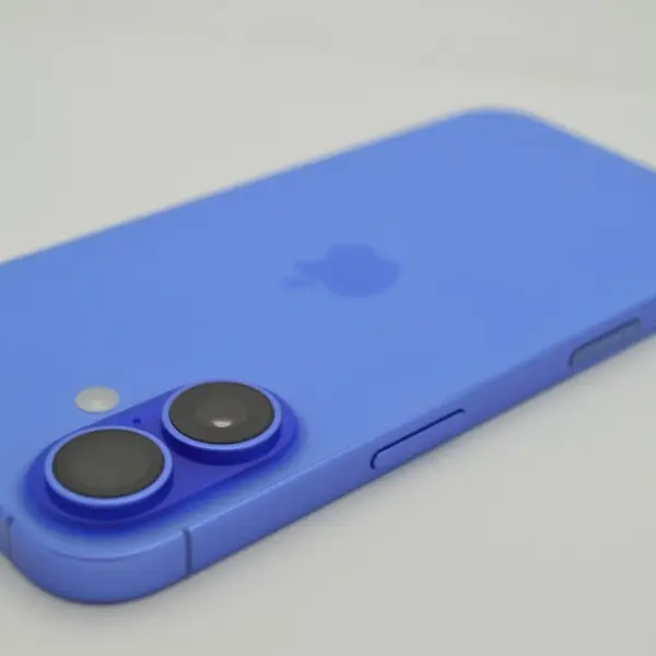 Apple iPhone 16 Refurbished Grade A (Like New Condition)