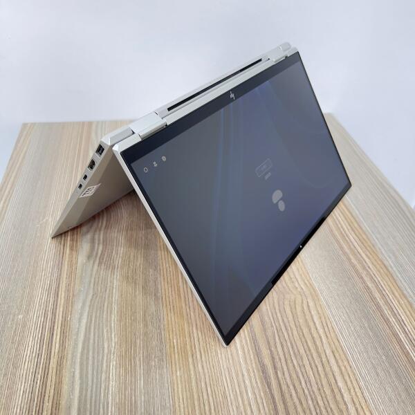 HP EliteBook x360 1030 G8